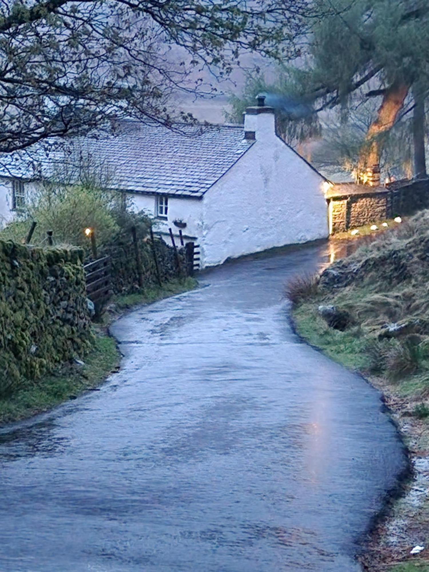 Blea Tarn Farmhouse B&B 앰블사이드 외부 사진